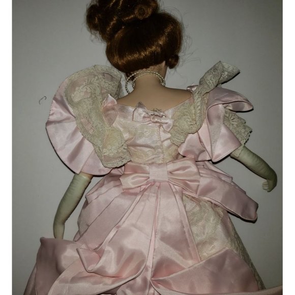 Lenox 22" Porcelain Doll Evening at the Gala Limited Ed. 1992 - Picture 3 of 11